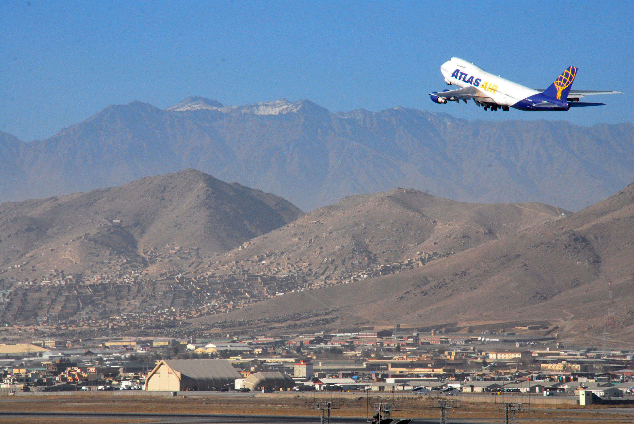 A World Atlas Boeing 747 aircraft takes off from Kabul international Airport, Kabul, Afghanistan, Dec. 13, 2010.