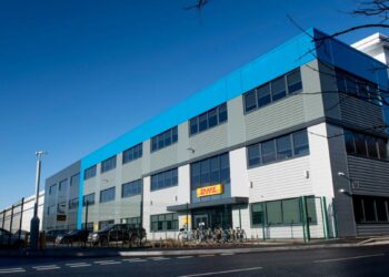 DHL Supply Chain opened a 900,000 sq. ft. warehouse in Coventry, England on March 14. (Courtesy/DHL)